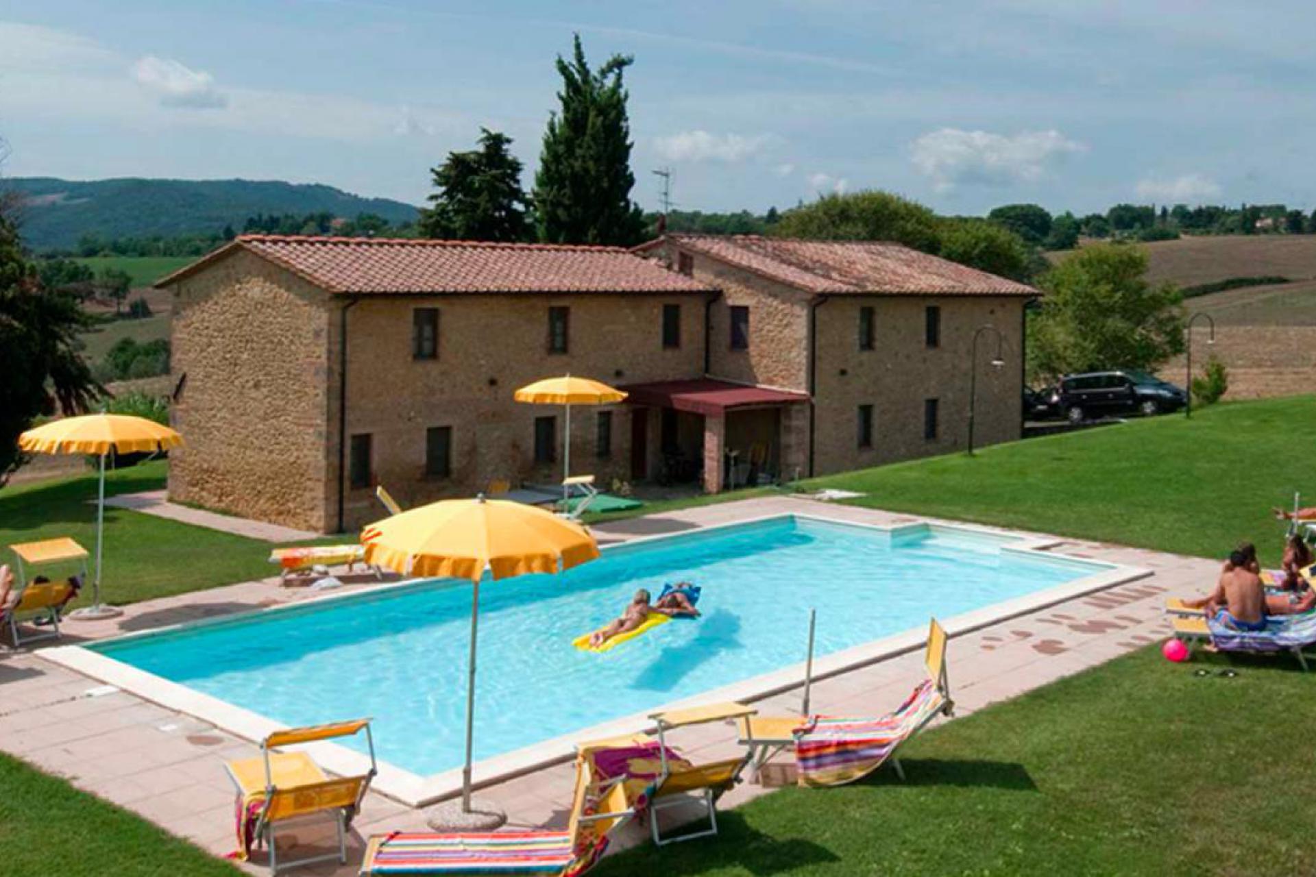 Tuscan agriturismo with heated pool and e-bikes