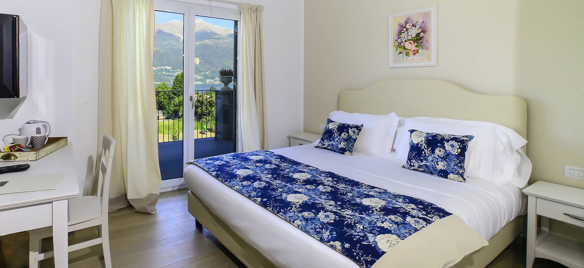 Agriturismo Lake Como and Lake Garda Luxury B&B within walking distance of Lake Como